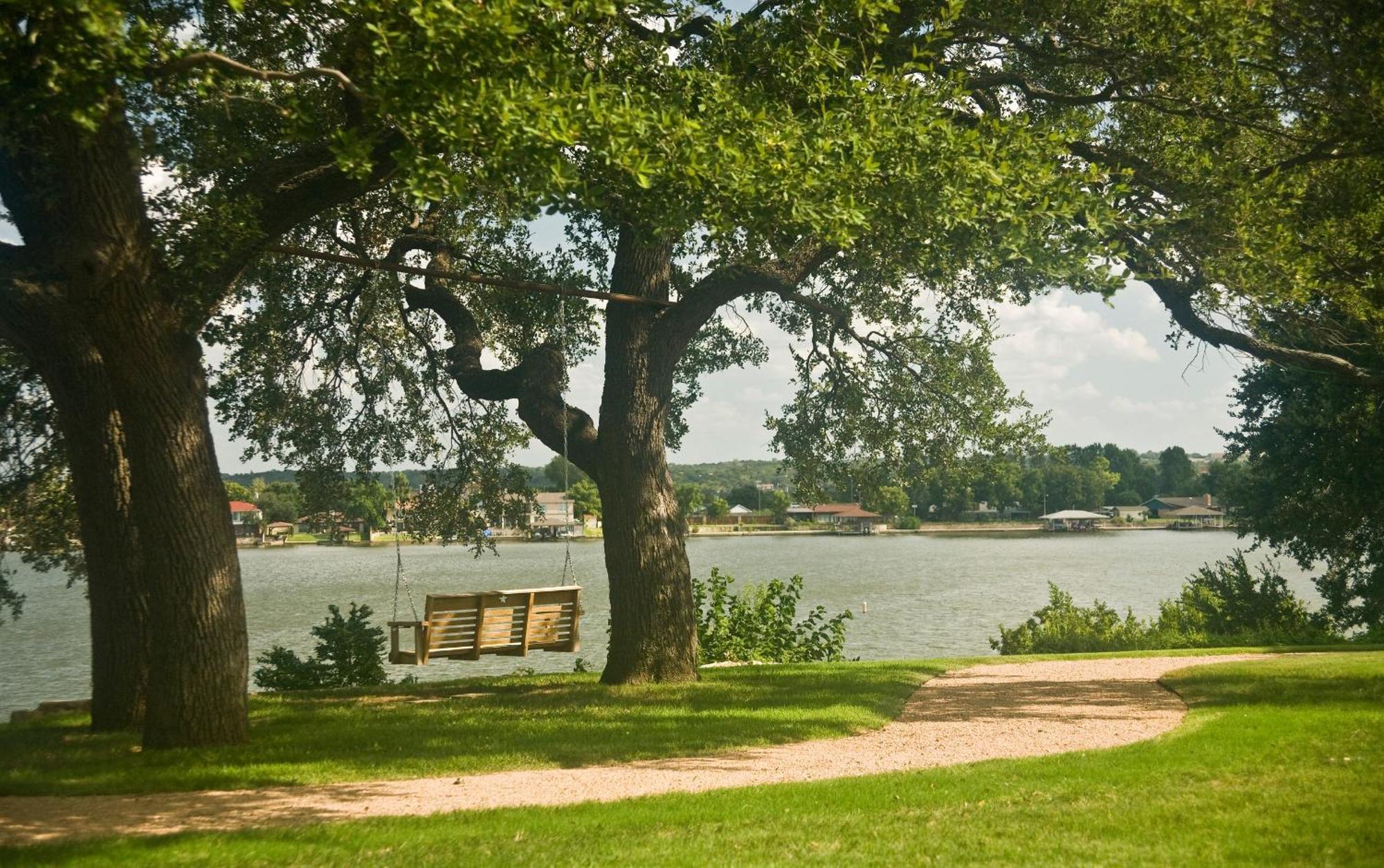 Inn On Lake Granbury Szoba fotó